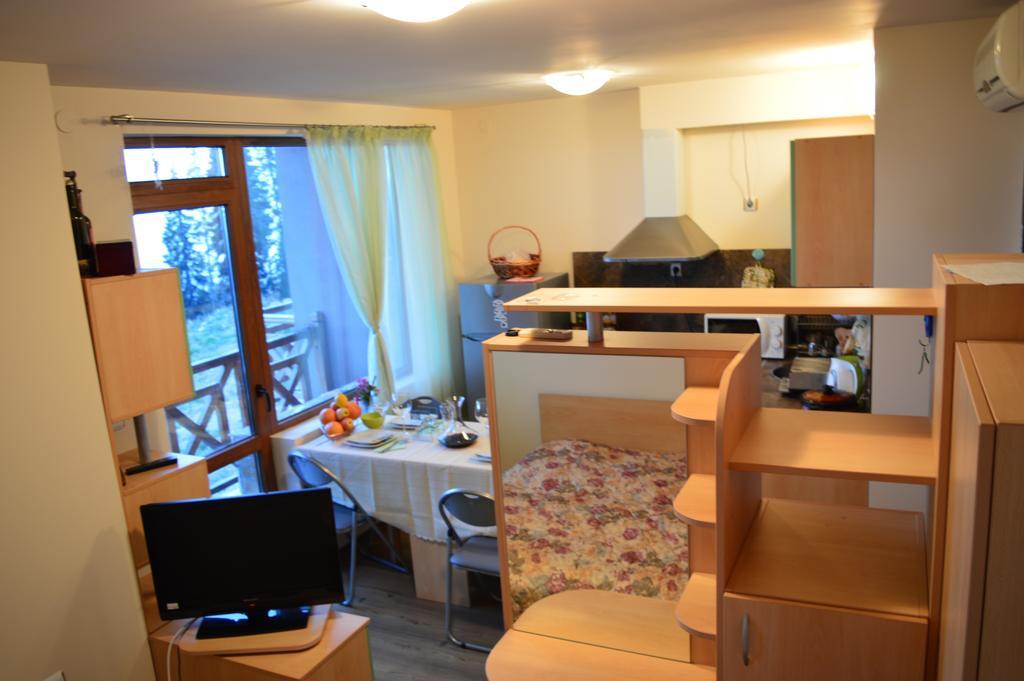 Aparthotel Pine Hills פמפורובו מראה חיצוני תמונה